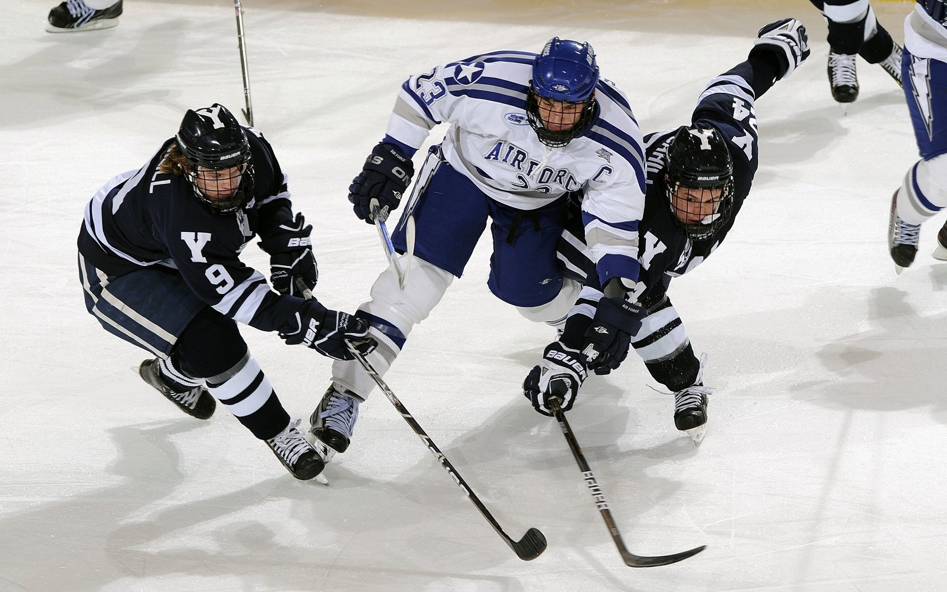 欧洲杯战术革命，土耳其全面压制荷兰，萨内关键先生改写比赛逻辑
