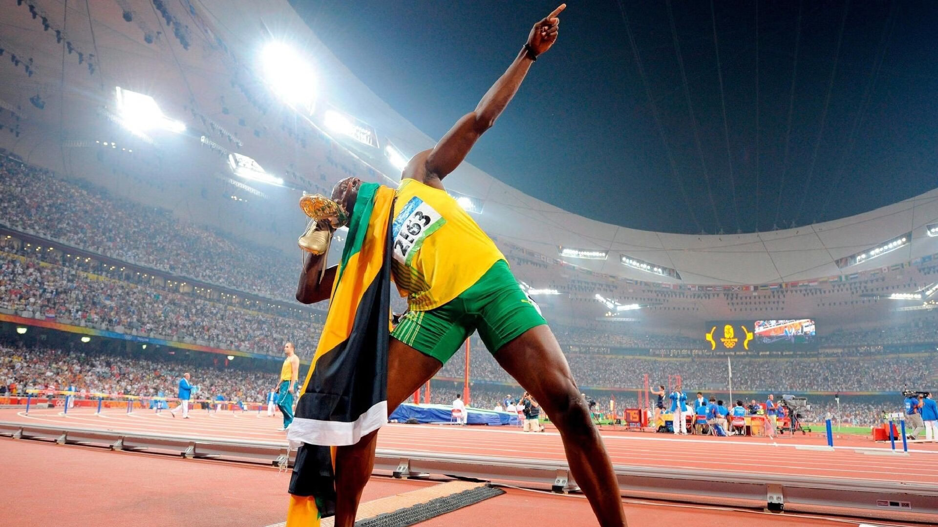 富安健洋一锤定音，日本险胜澳大利亚背后的战术革命与亚洲足球新格局