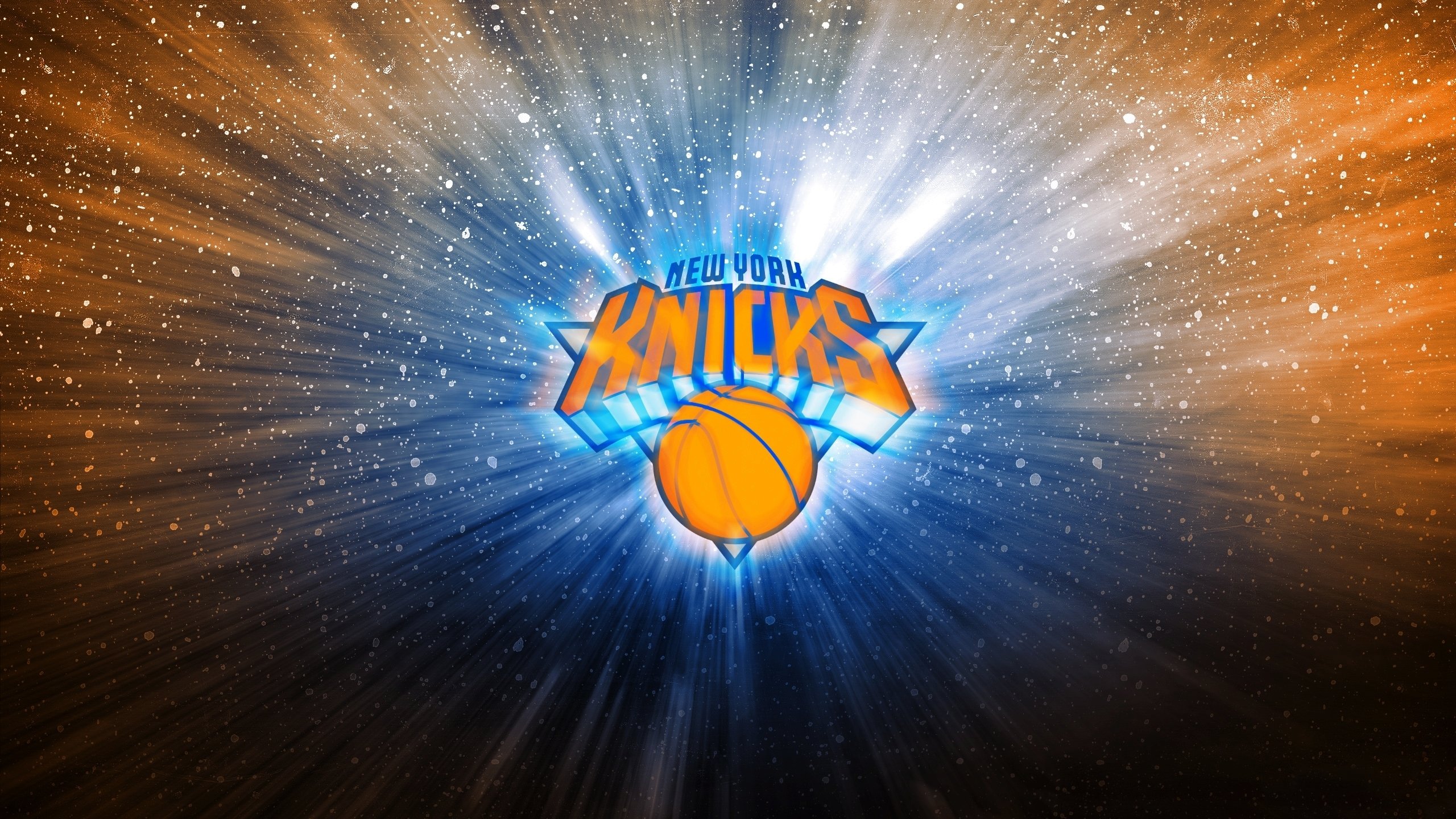 这是一篇融合了西甲国家德比与NBA焦点战双线叙事的文章，旨在通过跨时空的体育激情，突出唯一性的主题